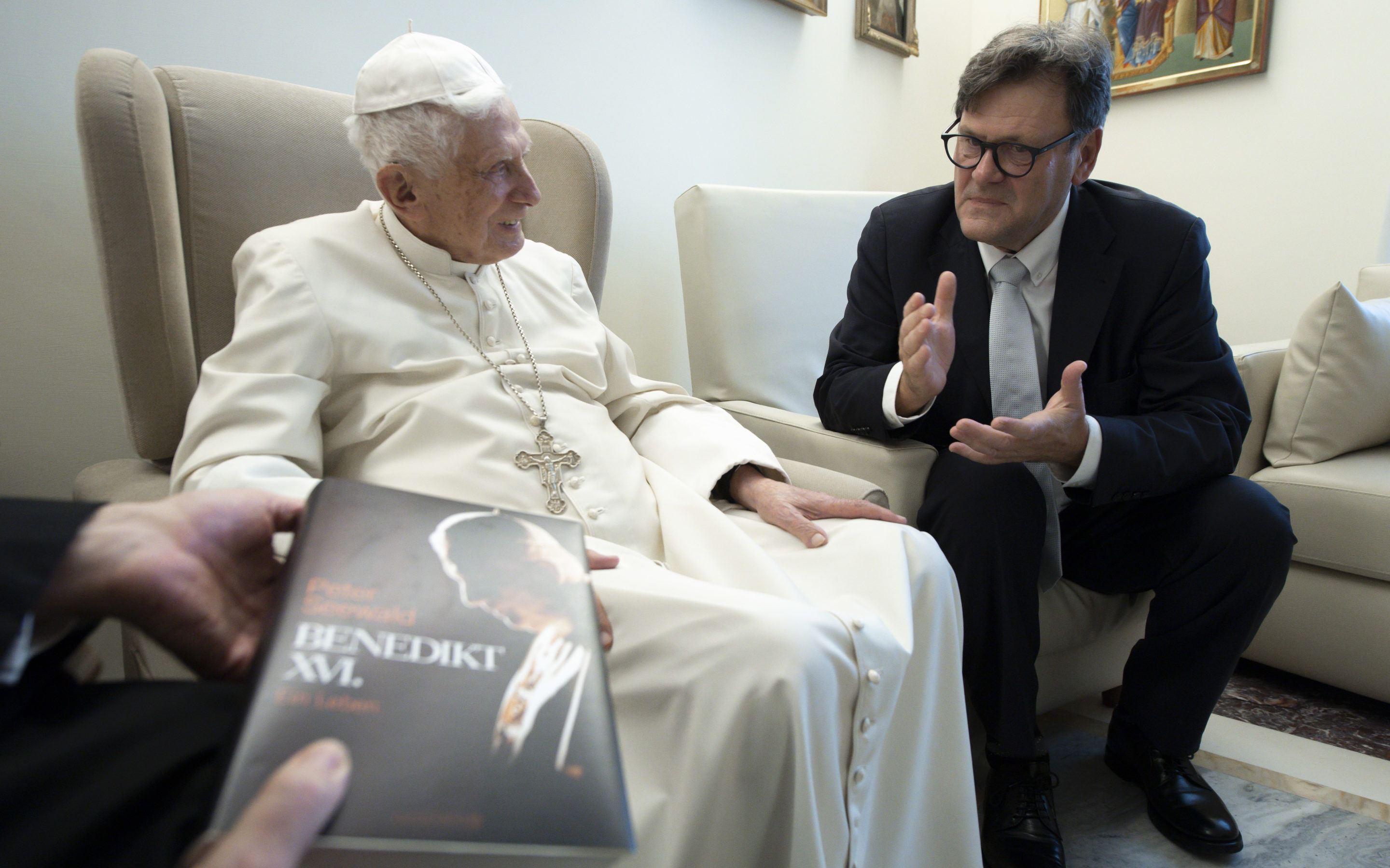 Peter Seewald: «Benedicto XVI ha llevado al papado a una nueva era»